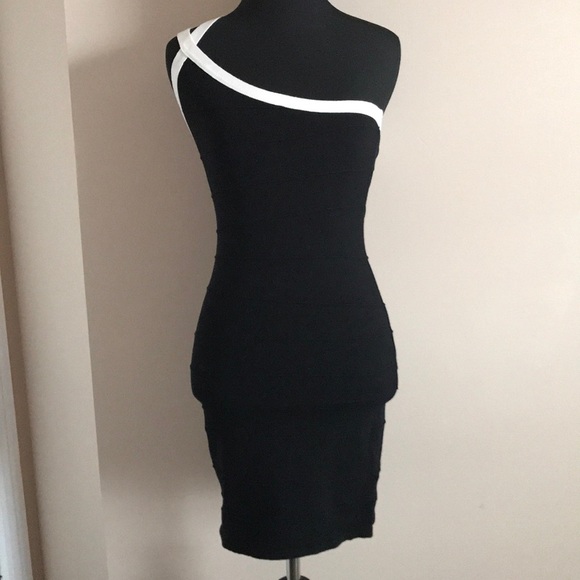 Forever 21 Dresses & Skirts - Bandage dress